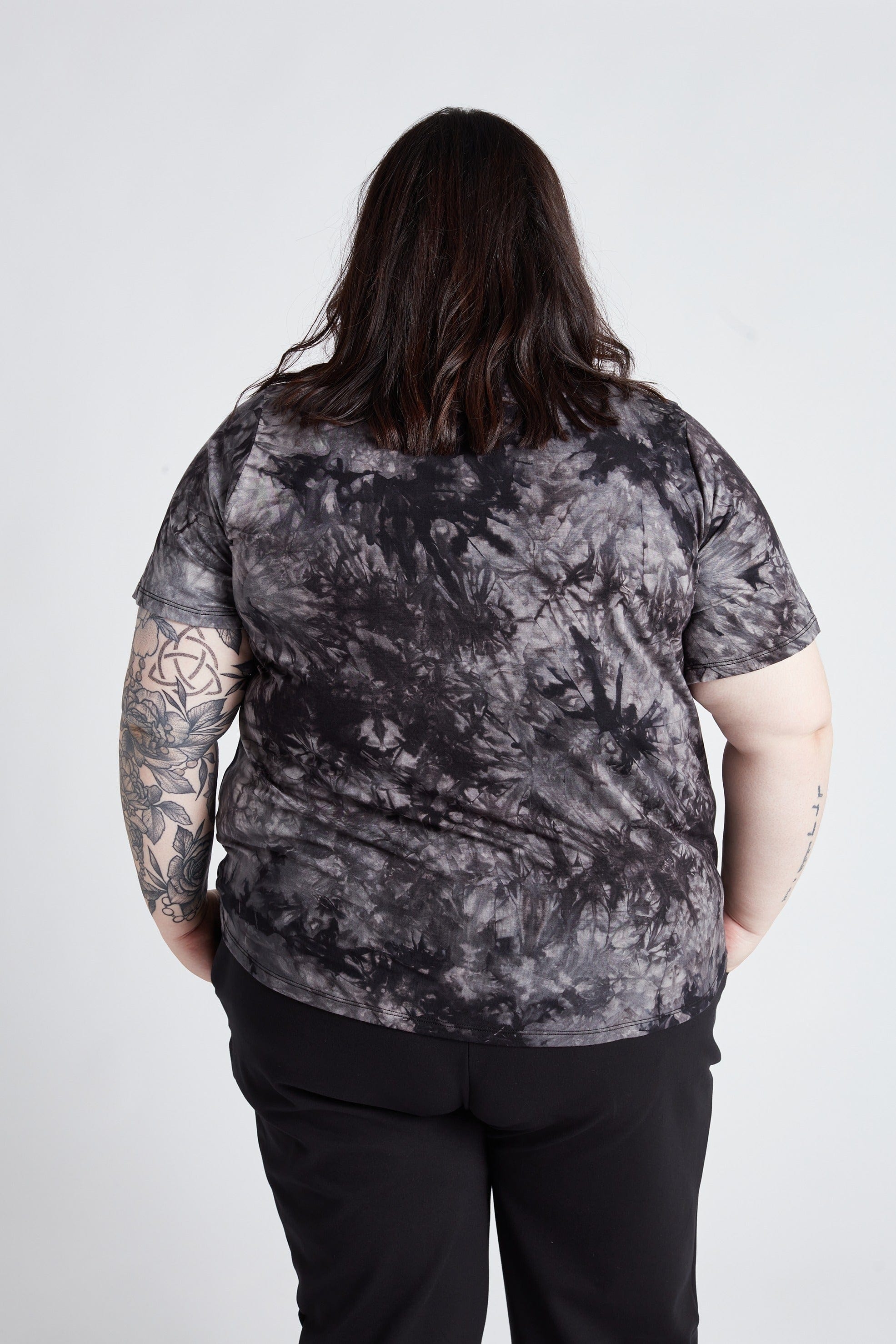 T-shirt ras du cou essentiel en Tie Dye