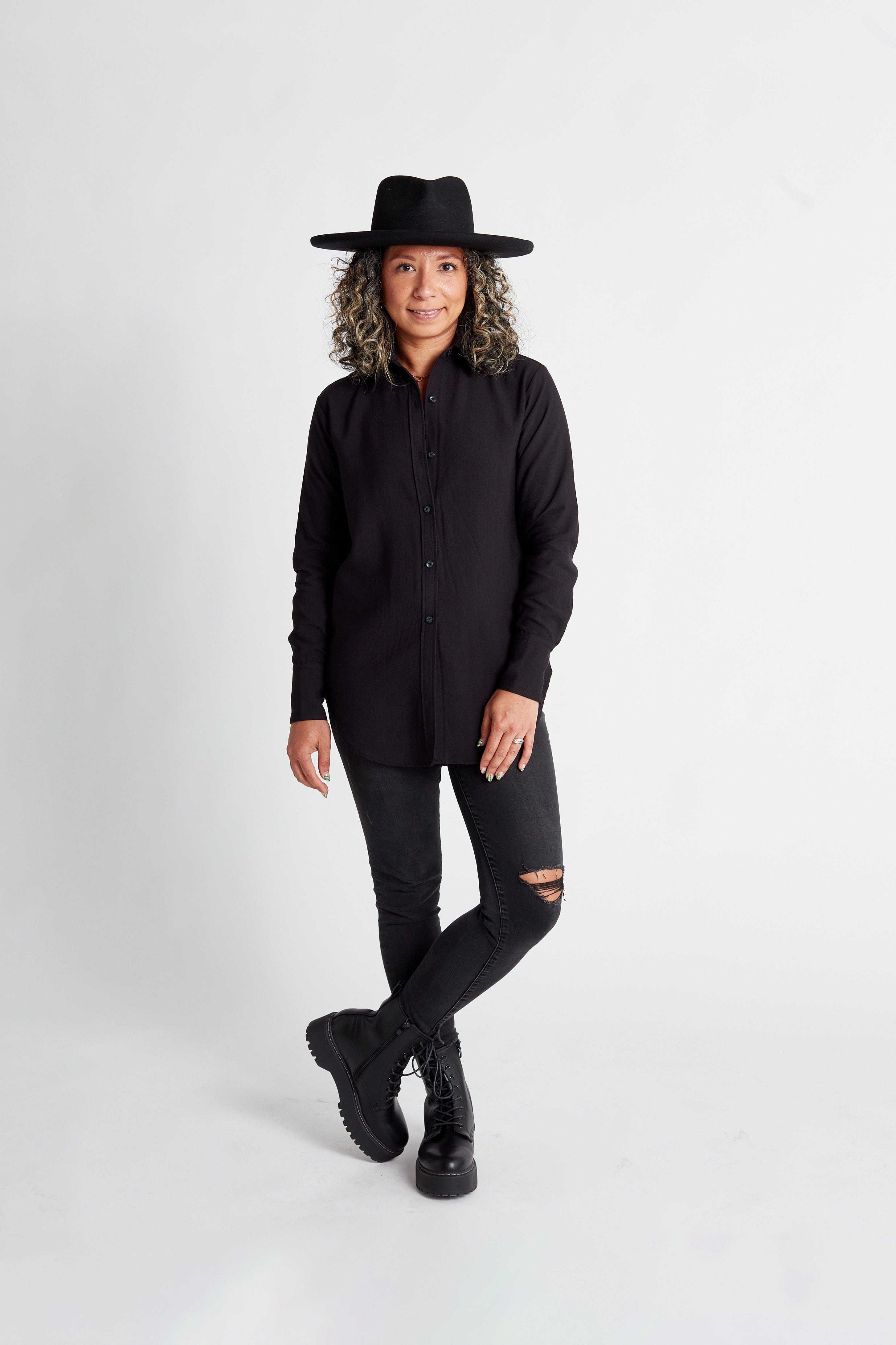 Essential Classic Button Up Shirt in Black