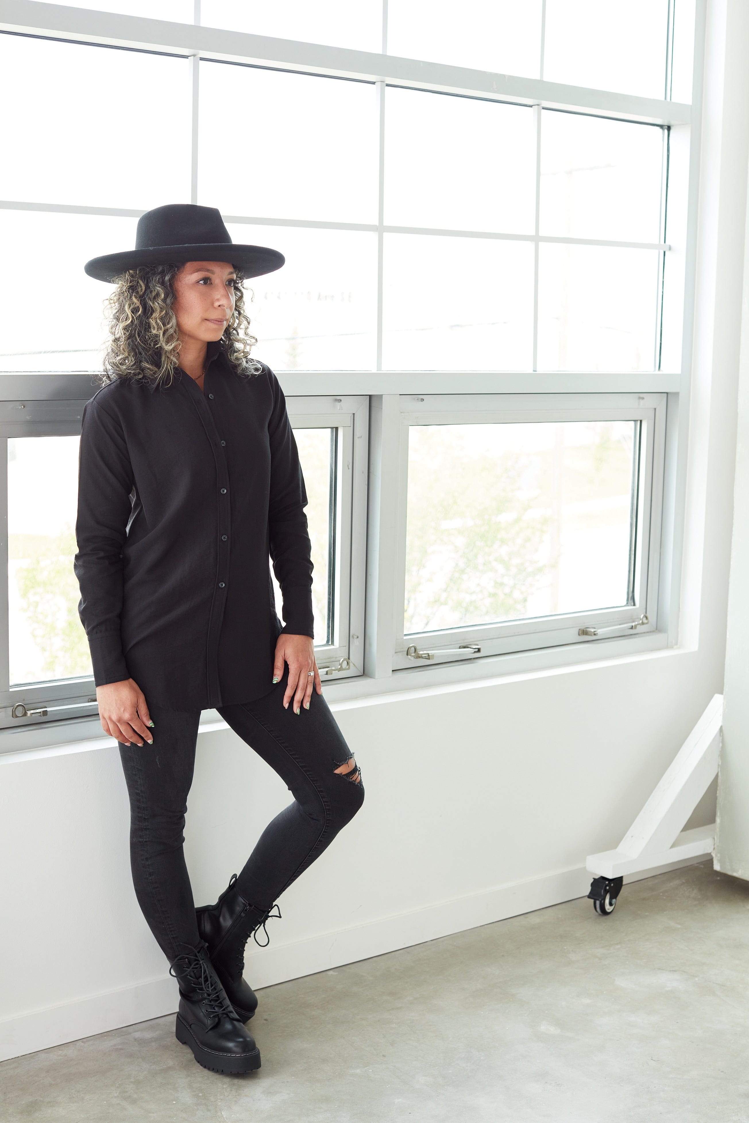 Essential Classic Button Up Shirt in Black