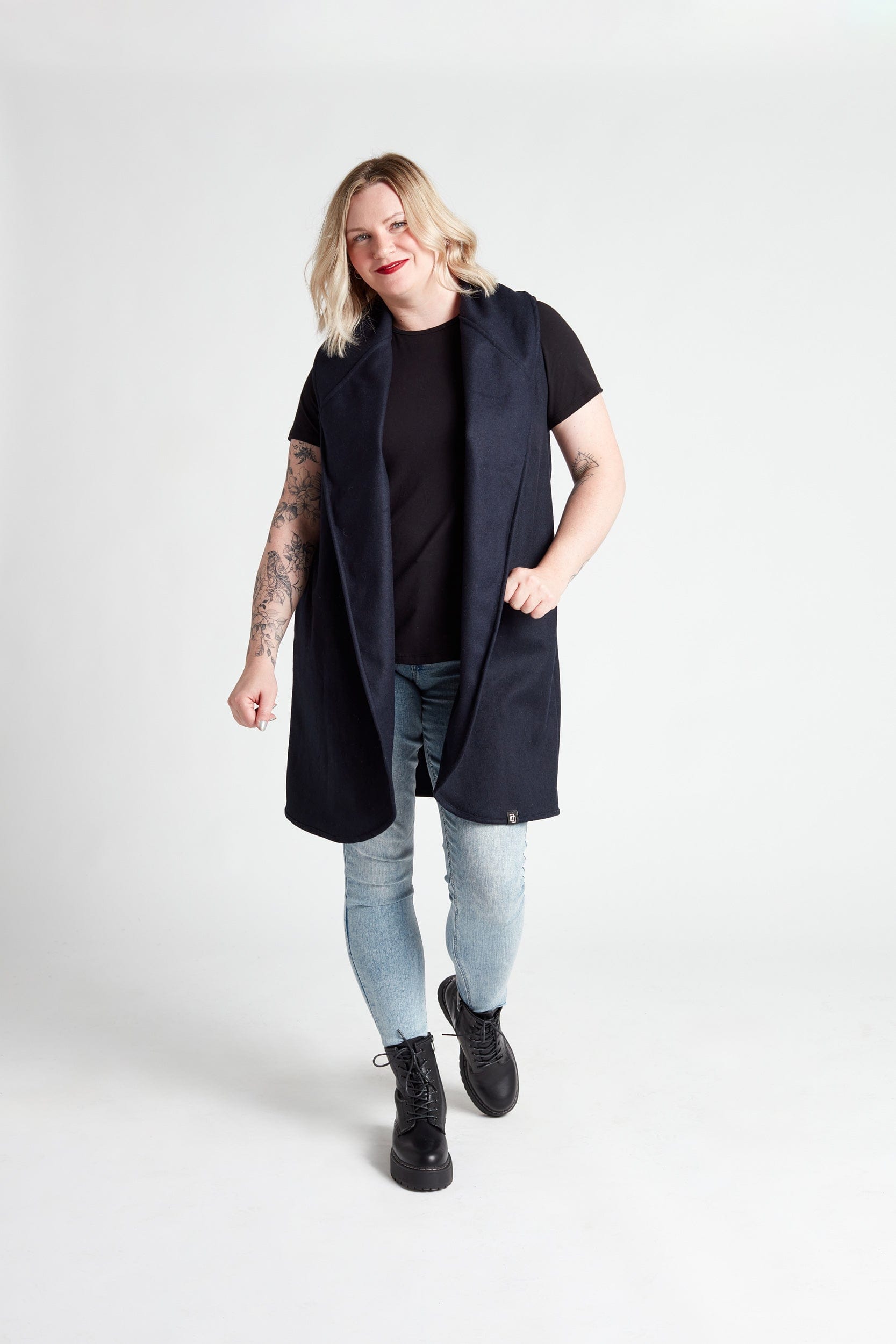 Gilet col en laine en bleu marine