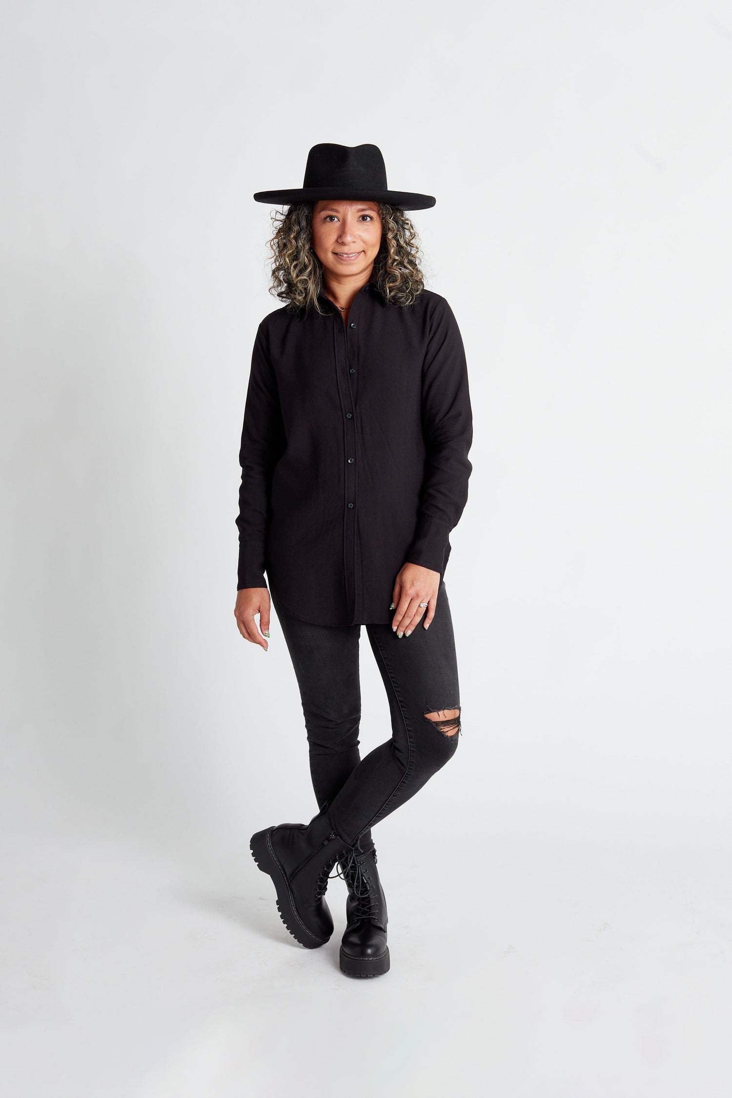 Essential Classic Button Up Shirt in Black